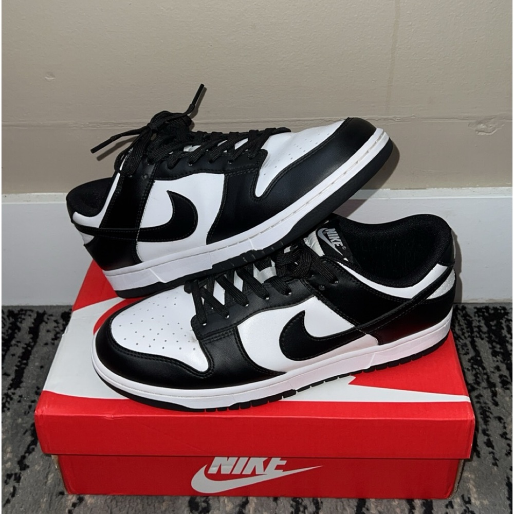Nike dunk low panda Men’s 10